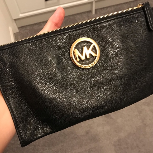 Authentic Michael by Michael Kors Signature Clutch - Picture 3 of 6